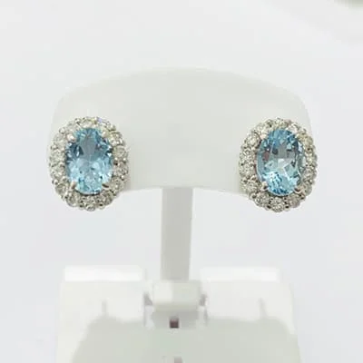 We bought Aquamarine Earrings 0.76ct/0.71ct K18WG