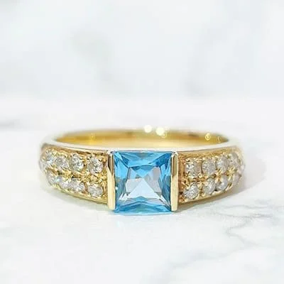 We bought Topaz Ring 0.27ct K18YG