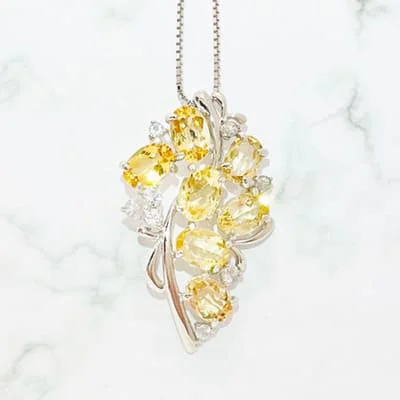 We bought Imperial Topaz Necklace 4.0ct K18WG